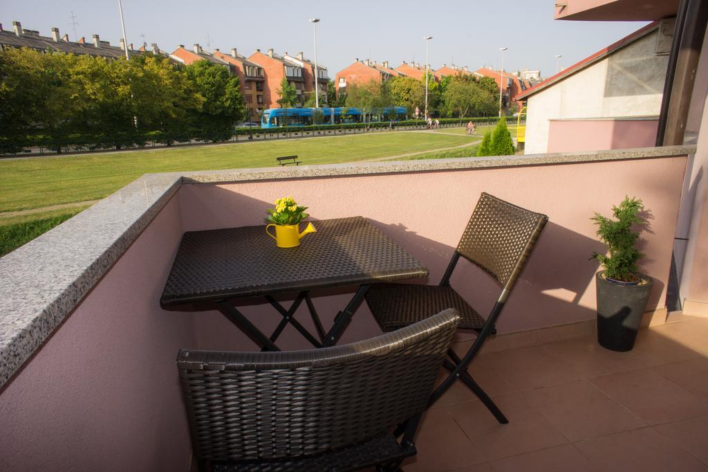 Blue Lake Apartment Zagreb Luaran gambar
